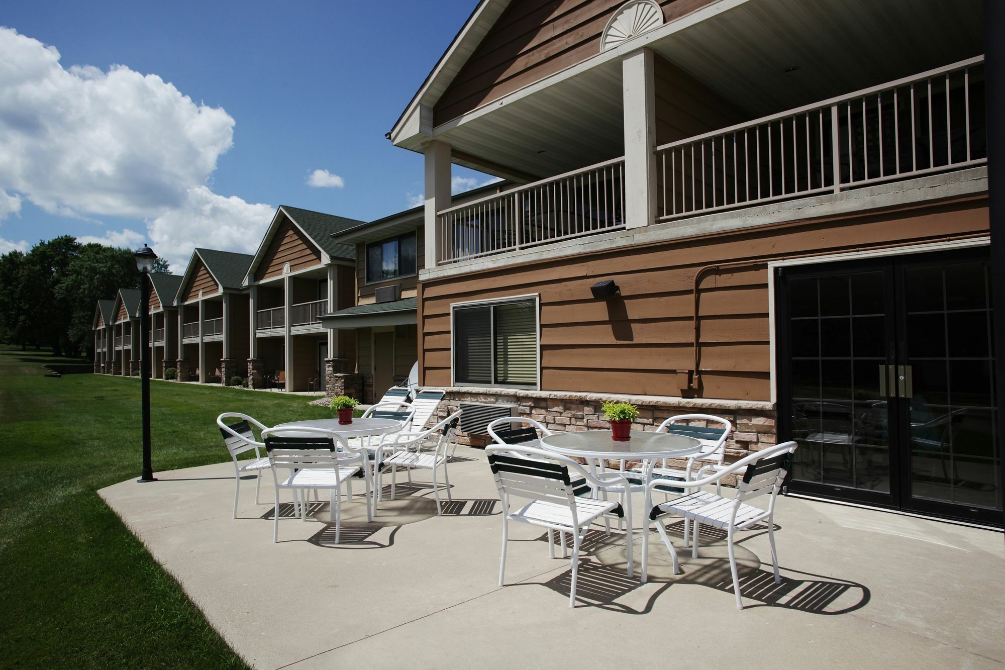 Americinn By Wyndham Okoboji Exterior photo